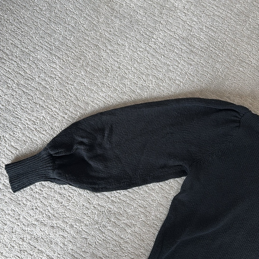 Sweater - Picture 2 of 5